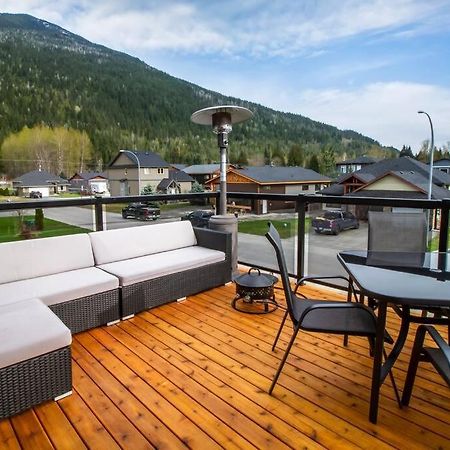 The Best 2 Bedrooms Suite In Revelstoke! Luaran gambar