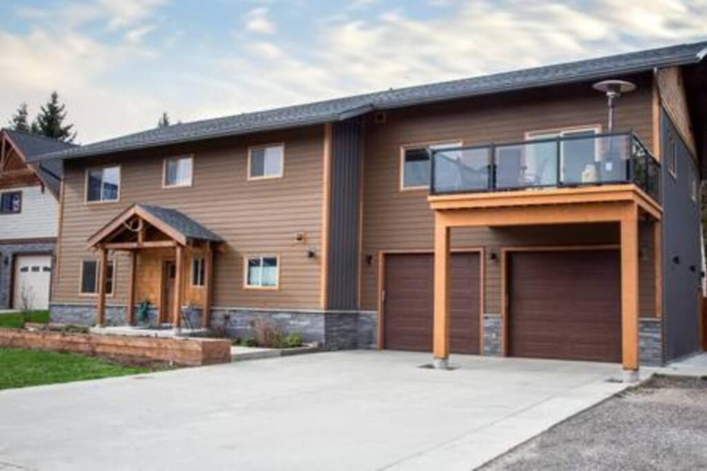 The Best 2 Bedrooms Suite In Revelstoke! Luaran gambar