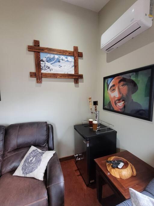 The Best 2 Bedrooms Suite In Revelstoke! Luaran gambar